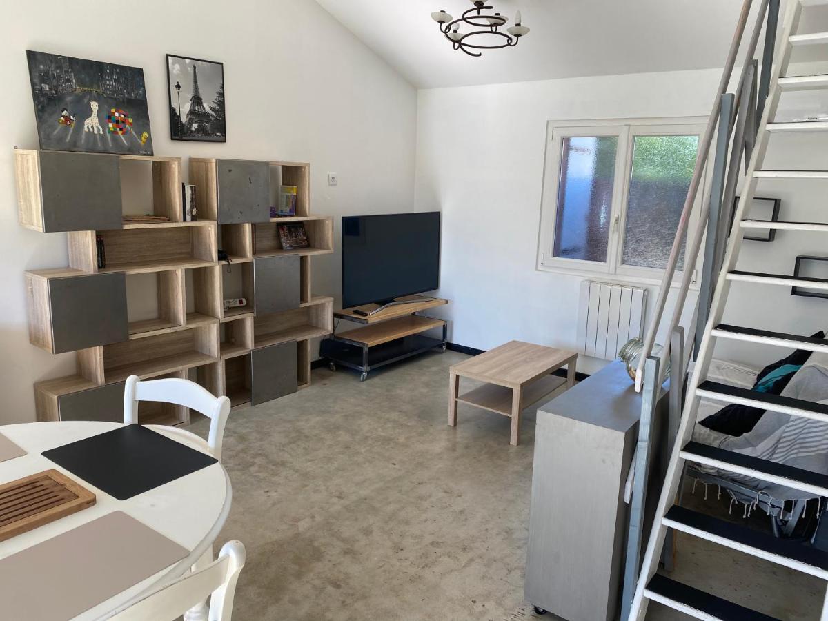 Apartment Grand A Louer Avec Terrasse